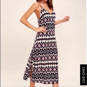 SALE!!!! EUC Lulu’s v-neck Aztec print midi dress sz L